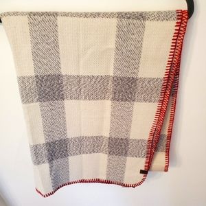 Roots winter scarf